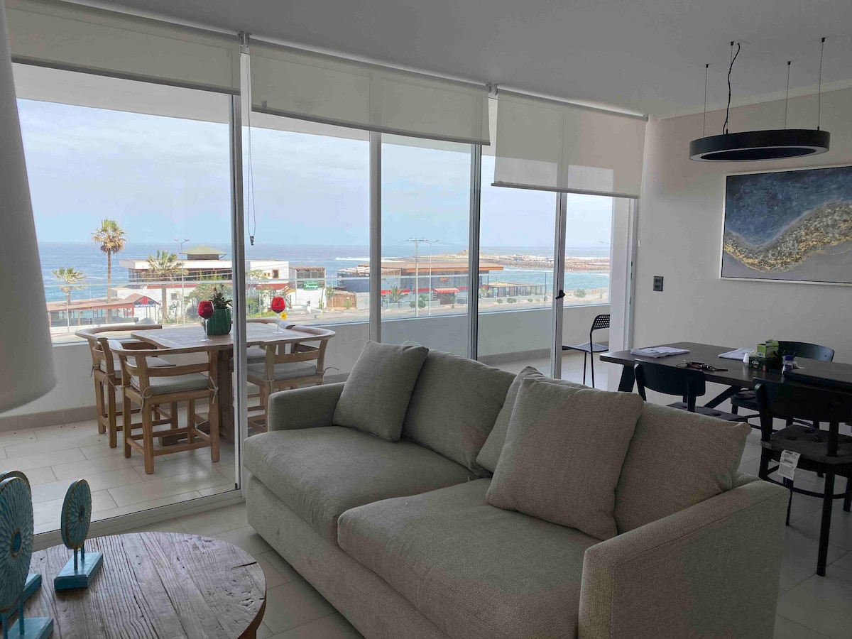 Cosy departamento with parking and beach view