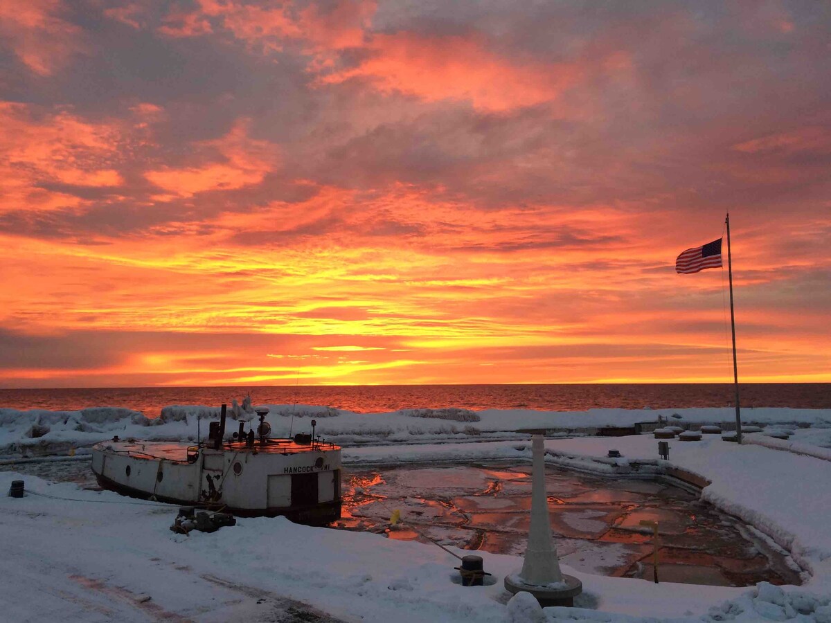 The Captain, at Dockside Resort, Lake Superior