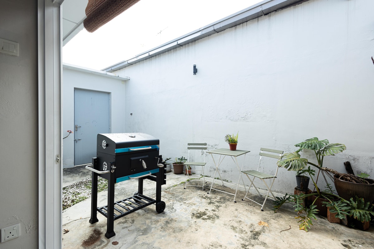 InWood - Pet allow Ipoh homestay with BBQ