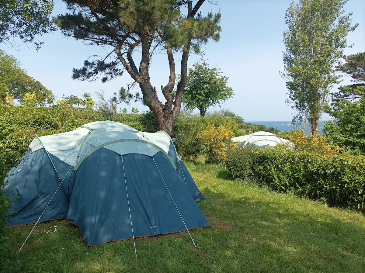Tente 6 places petit camping calme près des plages