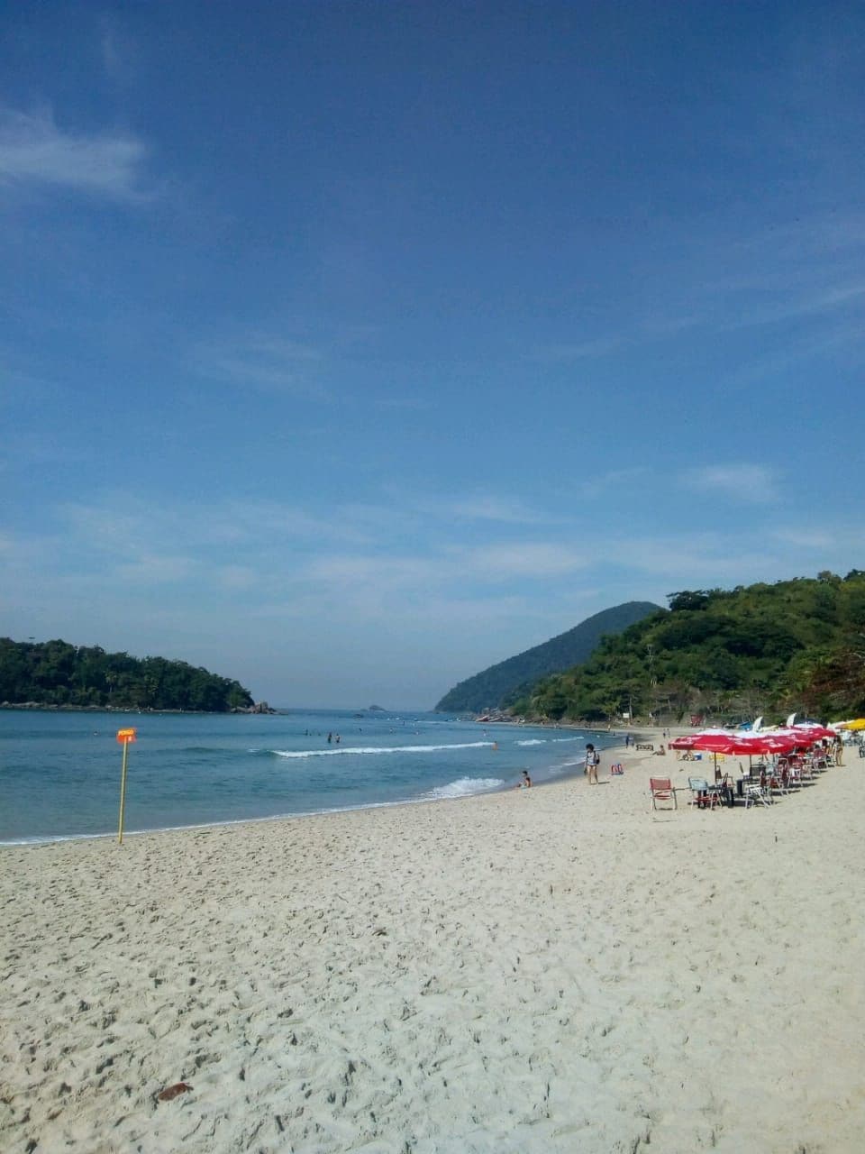 prainha Branco沙滩上的露营体验