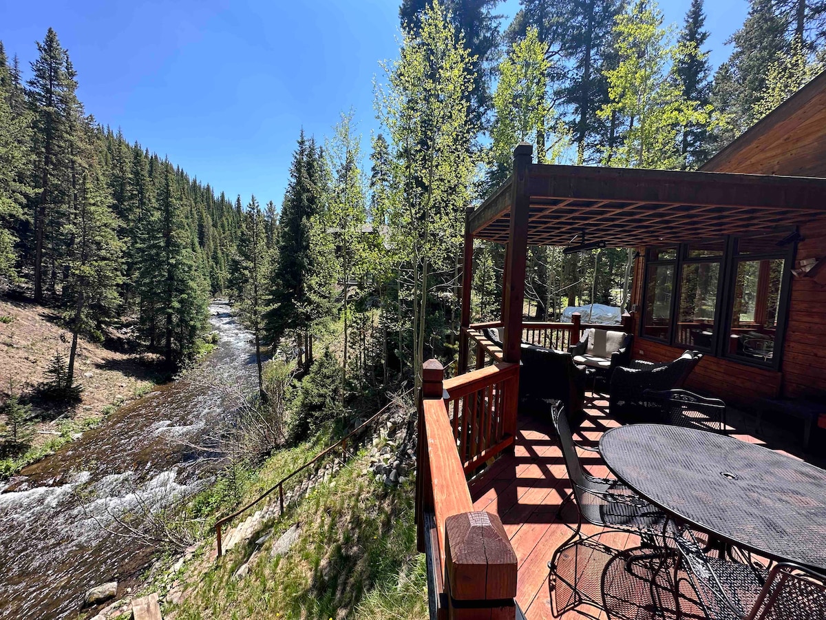 Riverfront Home Near Breckenridge