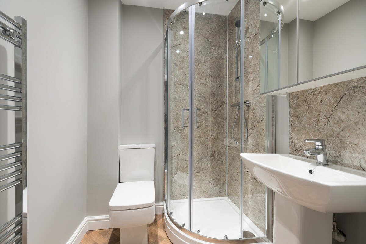 Stylish en-suite in the home of wellness living.