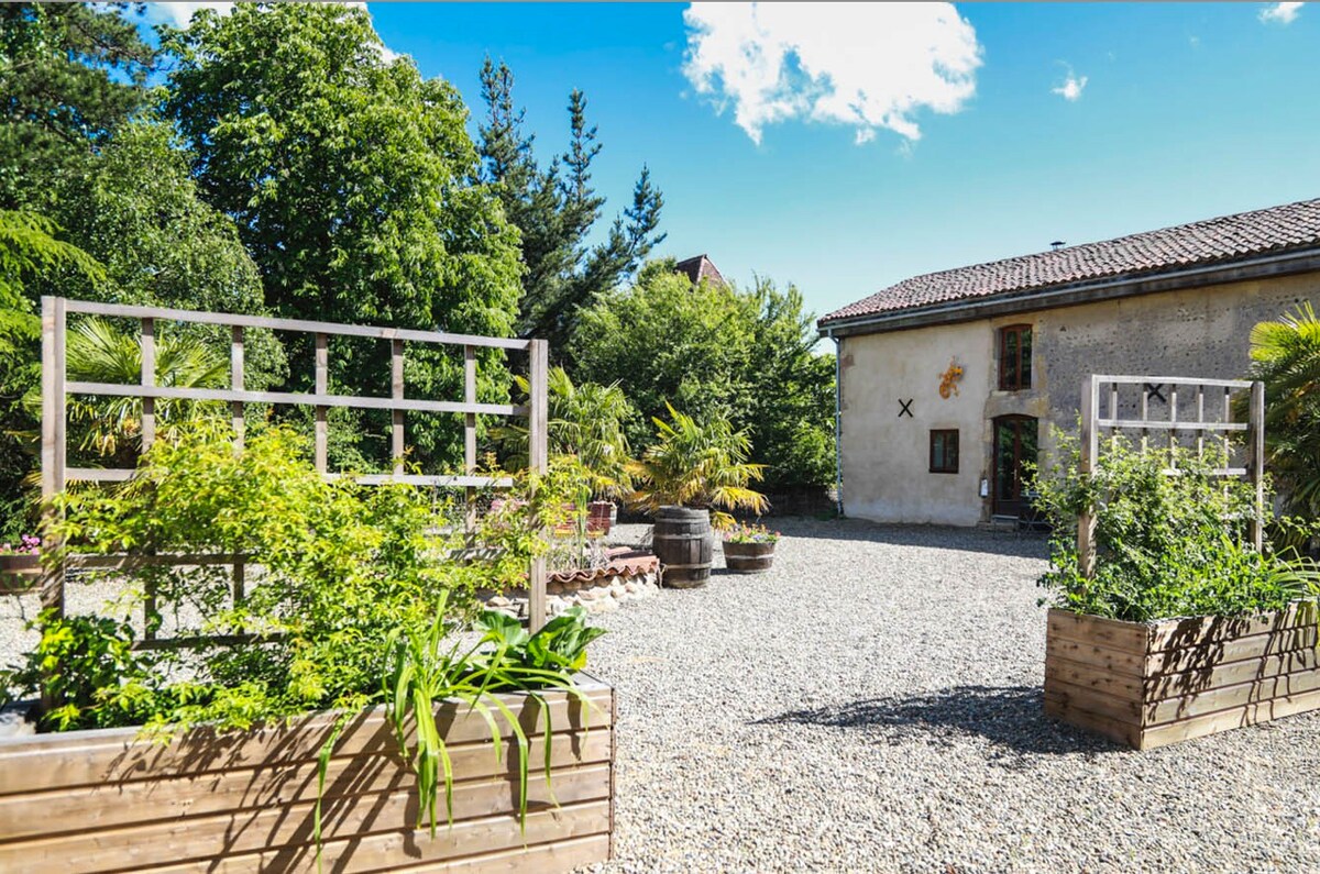 Le Pigeonnier@Le Prielle 3 bed  rural gite Madiran