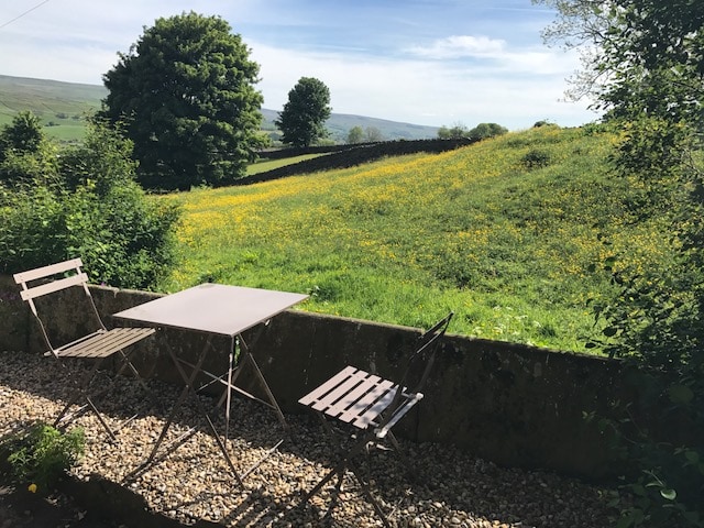 Cottage with fabulous views of the Dales