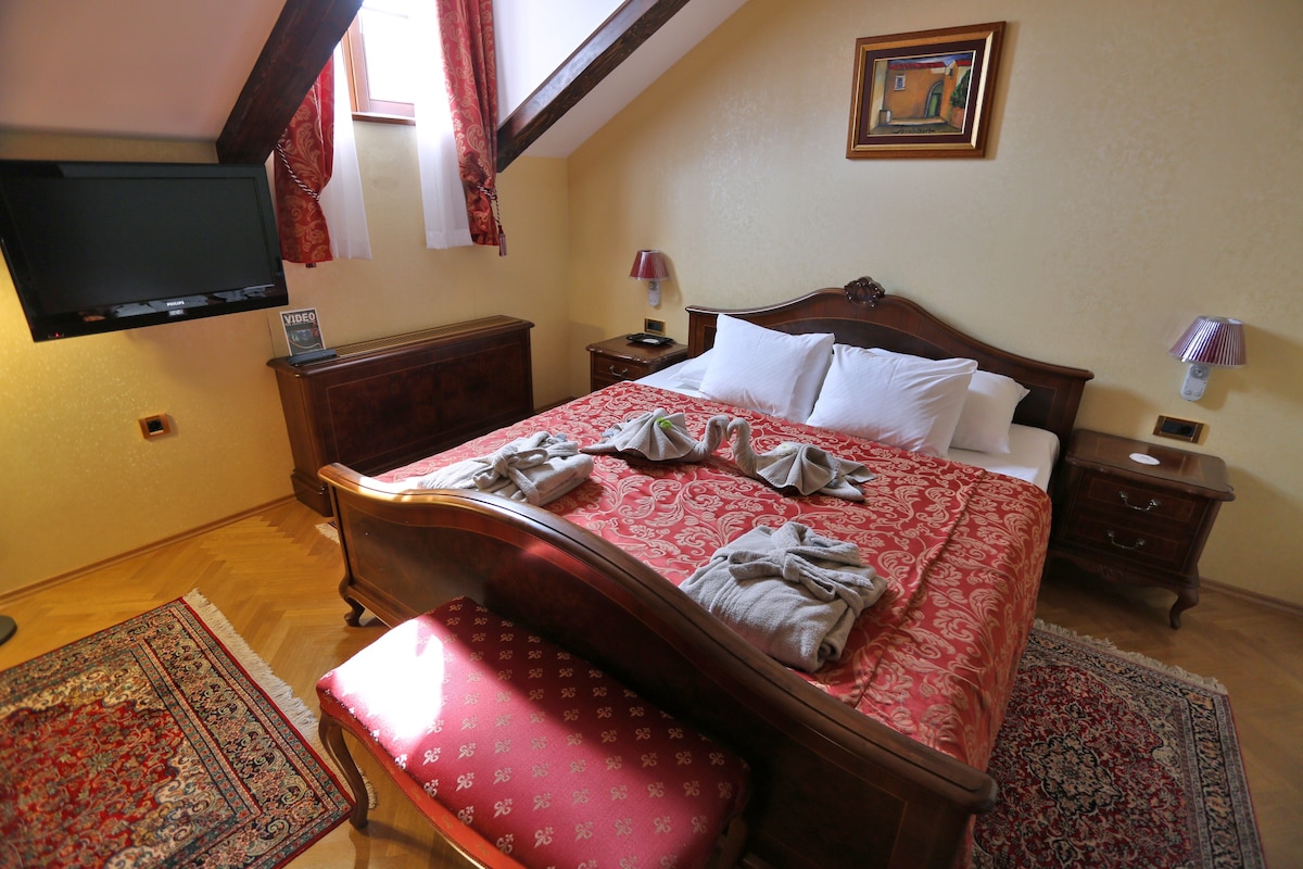 Hotel Kazbek高级双人客房