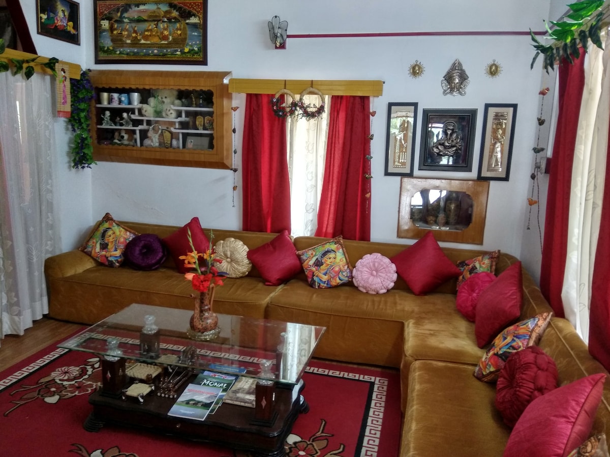 Private-Room-3-Jamwal-Villa-Homestay-Chamba (HP)