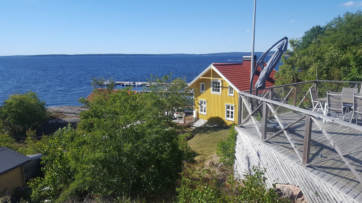 海边海滨别墅，靠近Stromstad