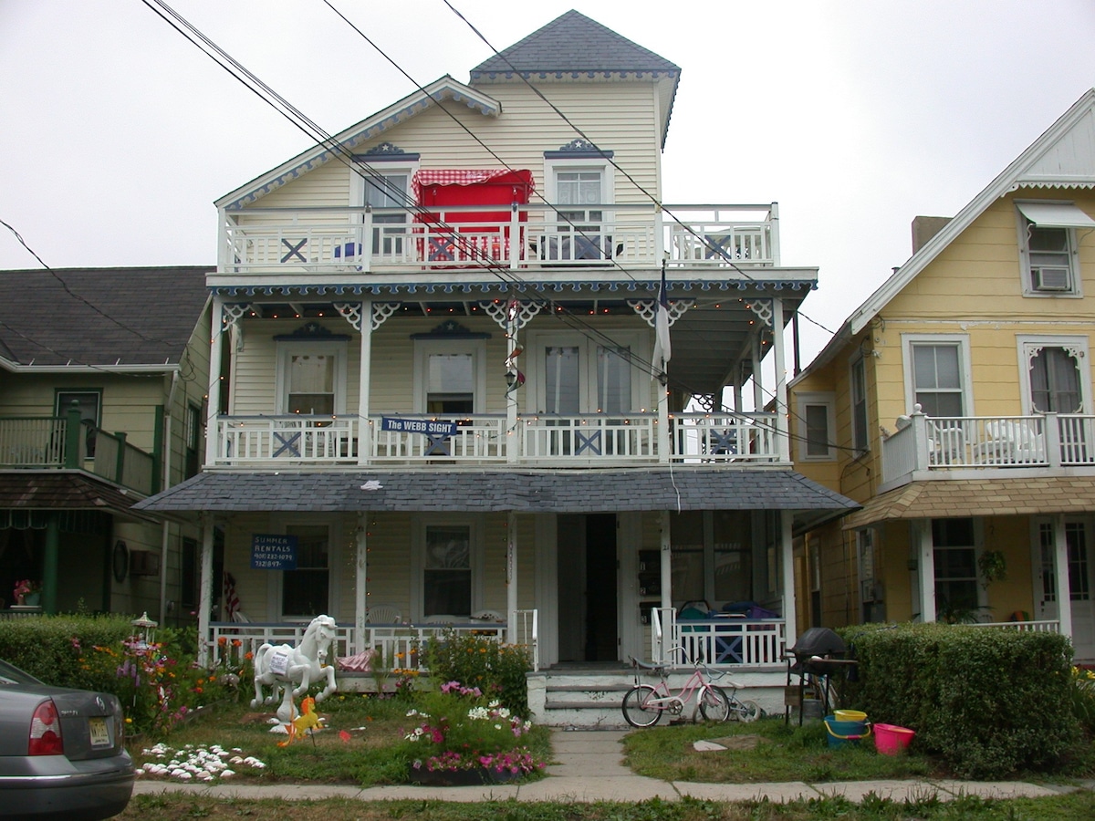 私人2卧室，包括夏季租赁海滩徽章。
