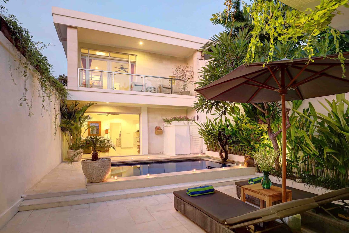 拉马克别墅（ Villa Lamac ） ，一栋靠近66海滩的2卧室别墅。