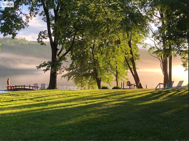 Lake Luzerne的民宿