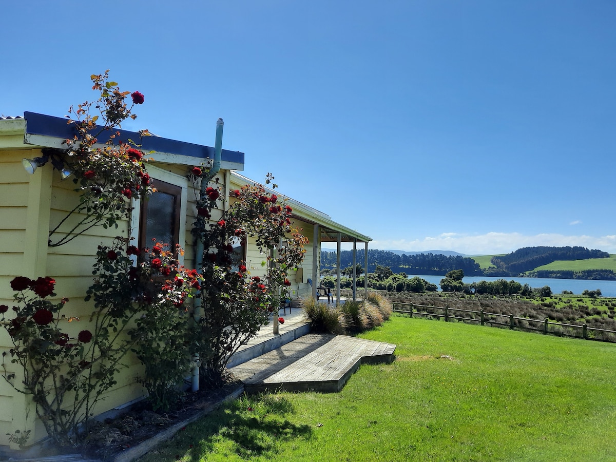 Lakeside Cottage