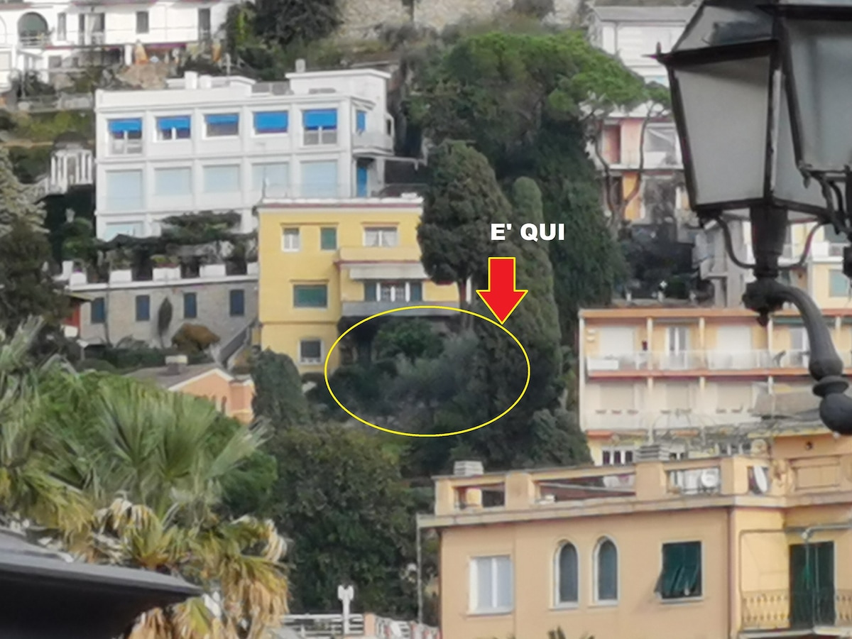 Villino privato, oasi verde con vista, a Rapallo