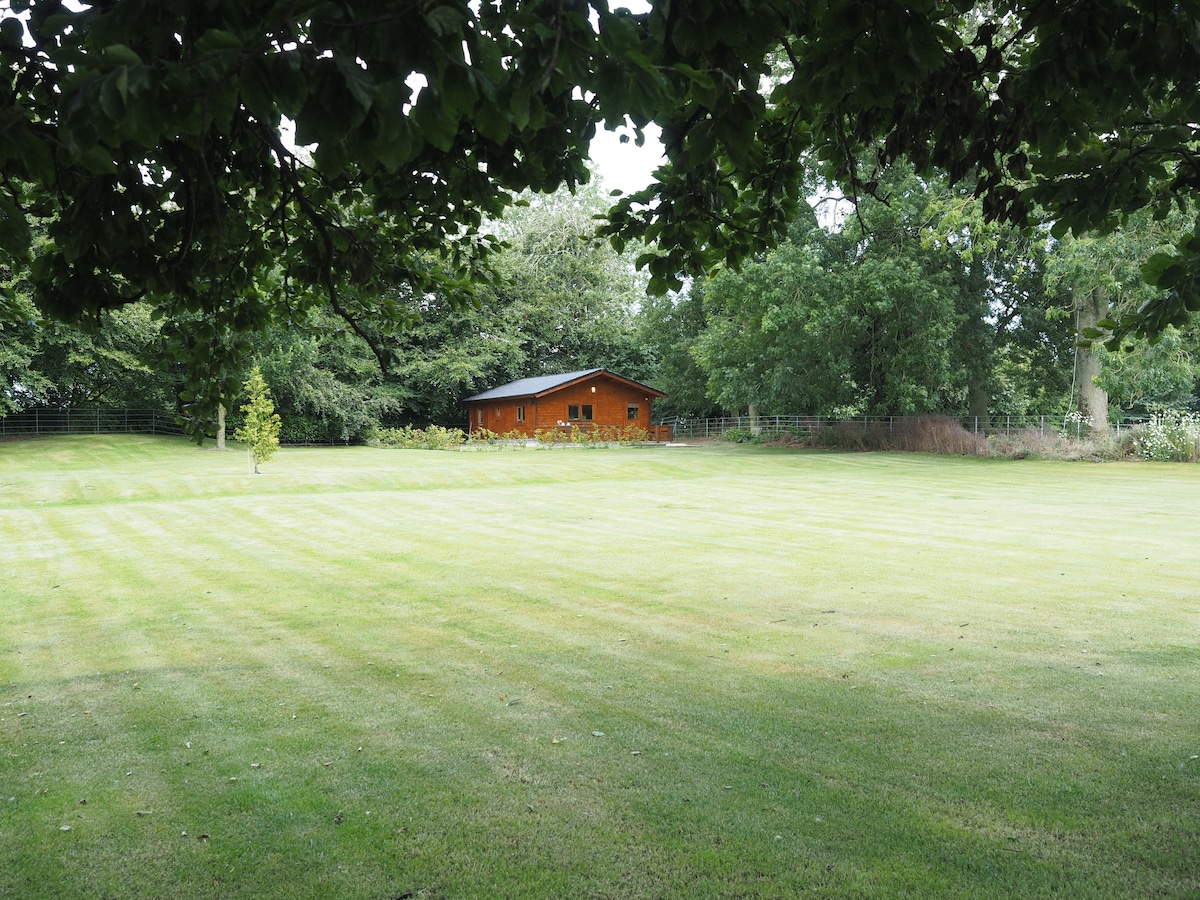 Coolanowle Log House Chalet