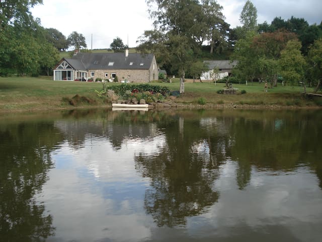 Lassay-les-Châteaux的民宿