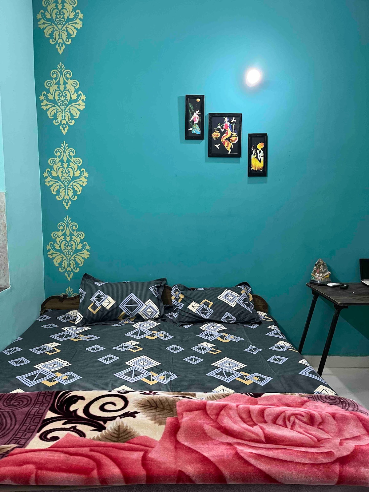 Anusha’s Studio Apartment in Zirakpur Chandigarh