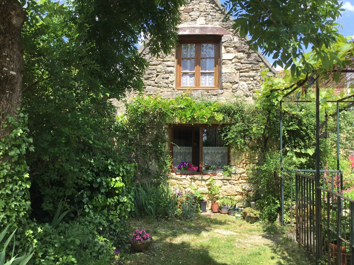 Charming cottage,stone,hilltop hamlet