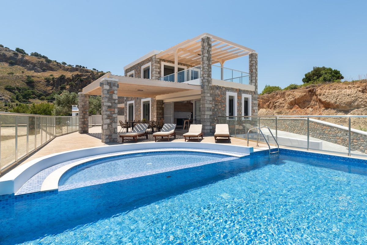 Two stone built villas for 8 pax with private pool