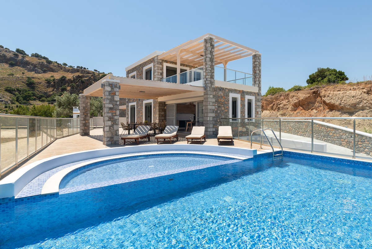 Two stone built villas for 8 pax with private pool