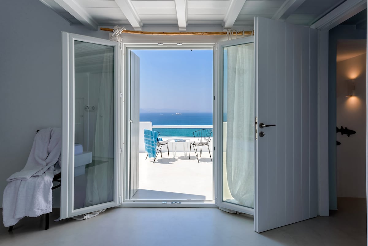Villa Venti Naxos | Luxury Sea View Villa in Naxos