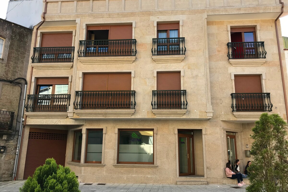 美丽的公寓，位于Pobra do Caramiñal