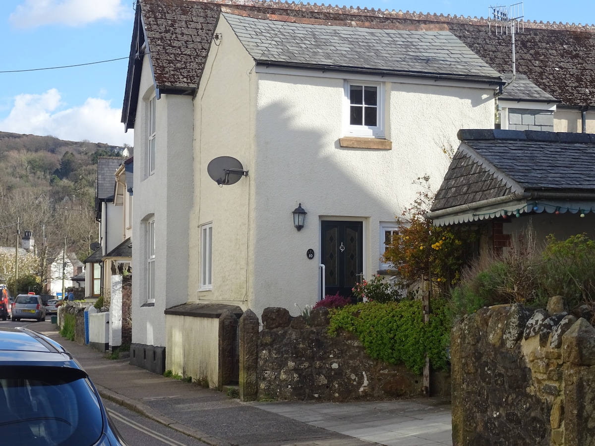 Kempley Cottage a cosy place to be.