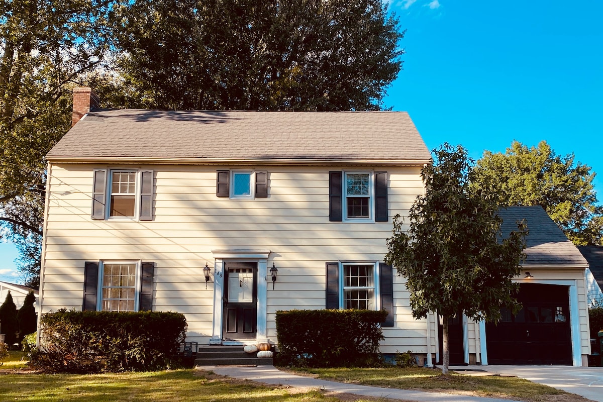 Cable House in Hamburg Village