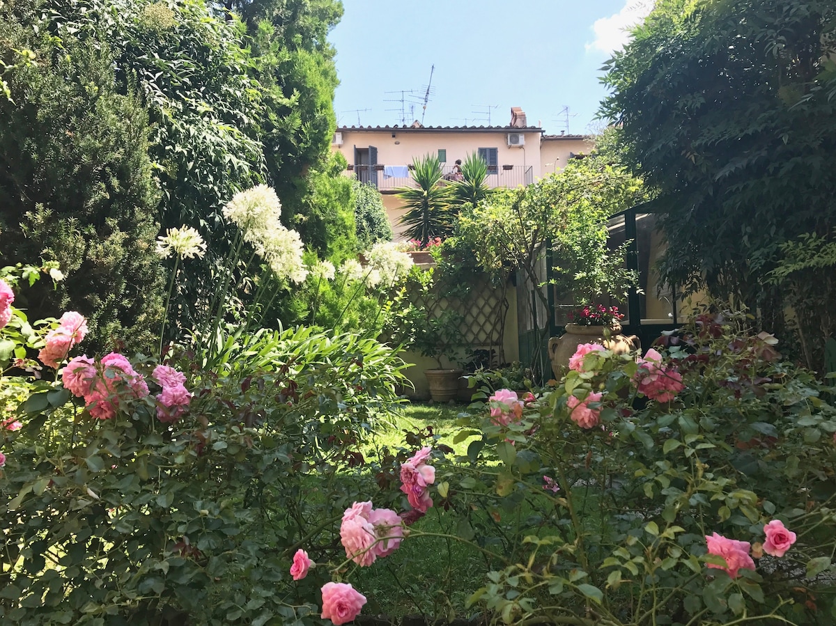 Giardino Toscano in Oltrarno Florence