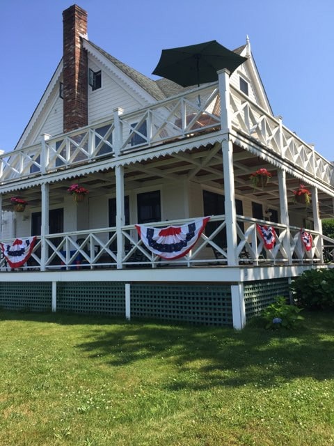 Historic Mitchell Cottage (Unit A)