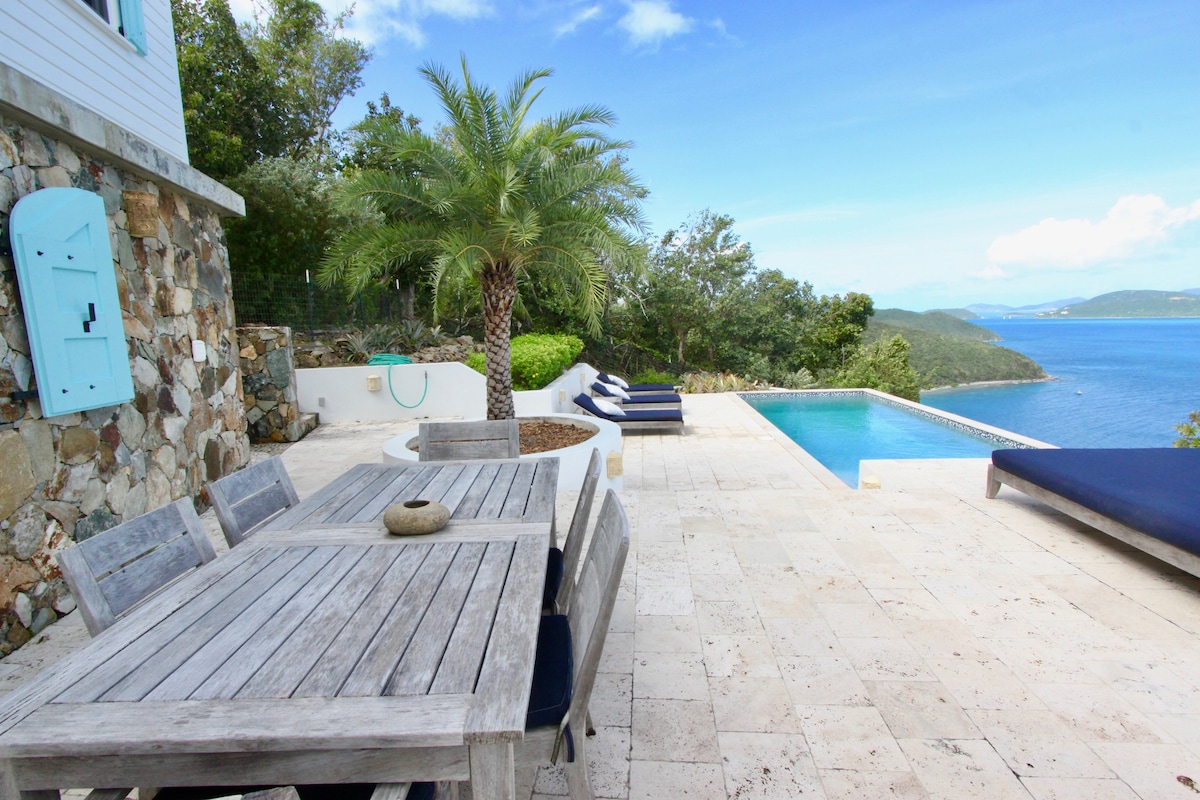 Amazing Views- Stunning Pool - Eco-Luxury Getaway