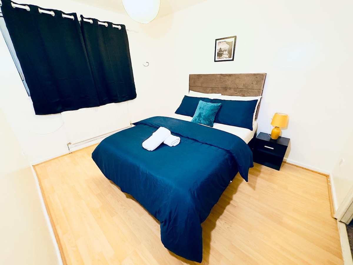 Home Paradise Manchester | Free Parking| Sleeps 7