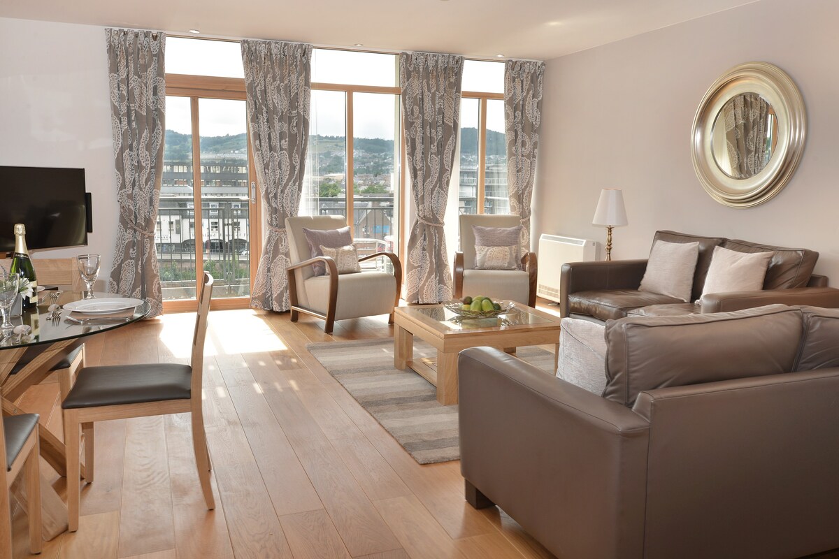 River View - One Bedroom Apartment by Mansley