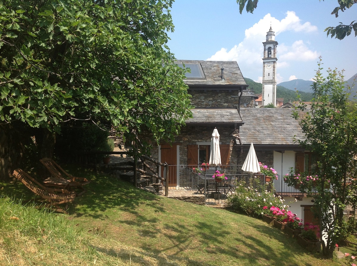 Le 2 formiche: cottage Lauri con giardino