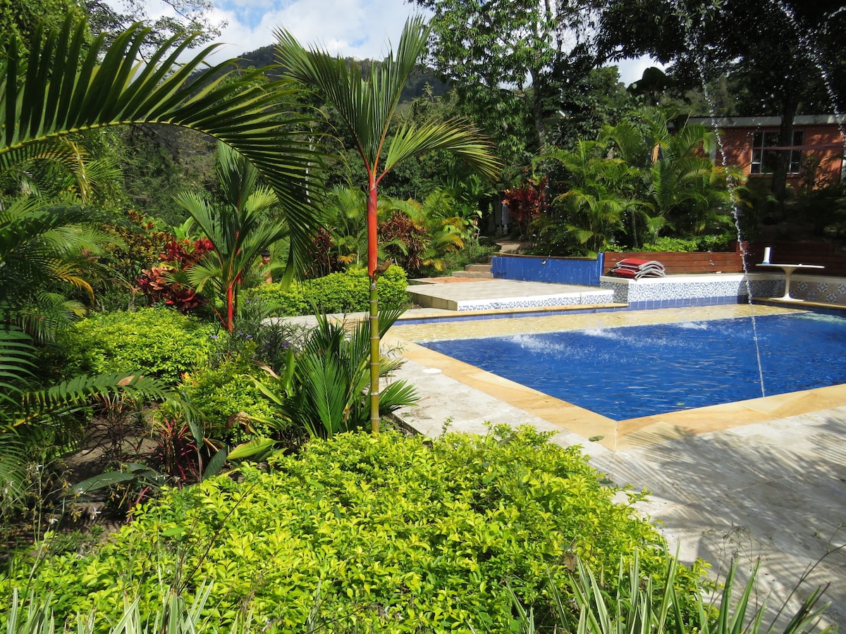Espectacular Casa D Campo con piscina clima calido