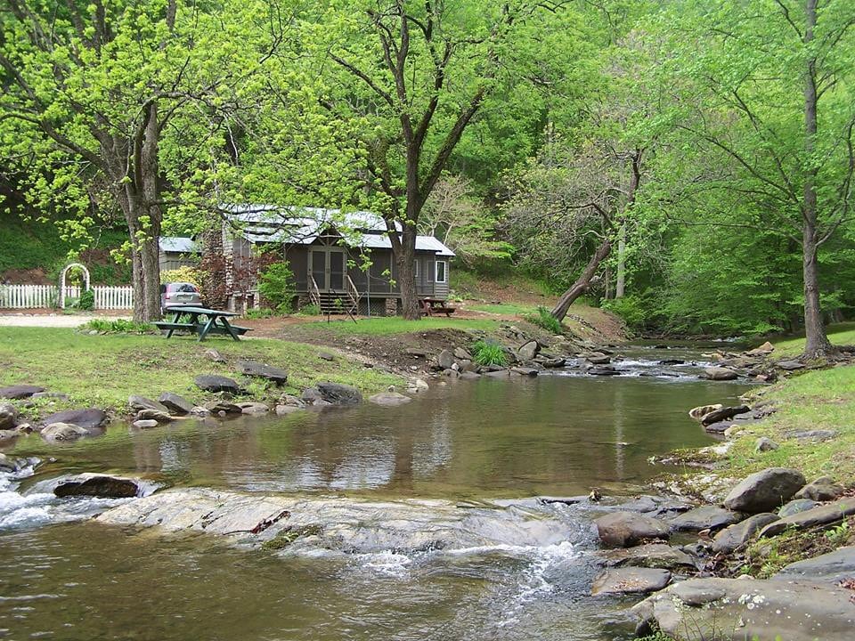 Creekside Mountain Cabins