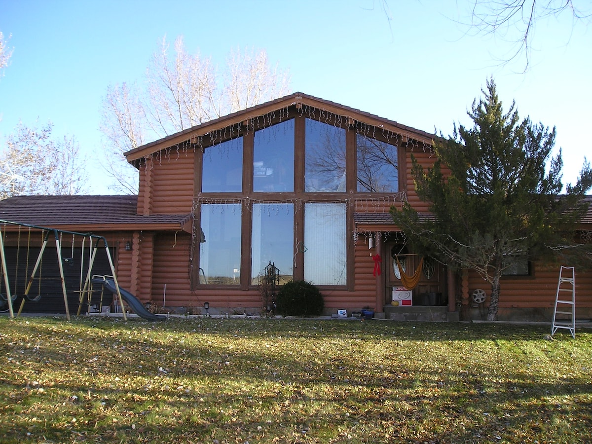 Tiffany Lane Lodge