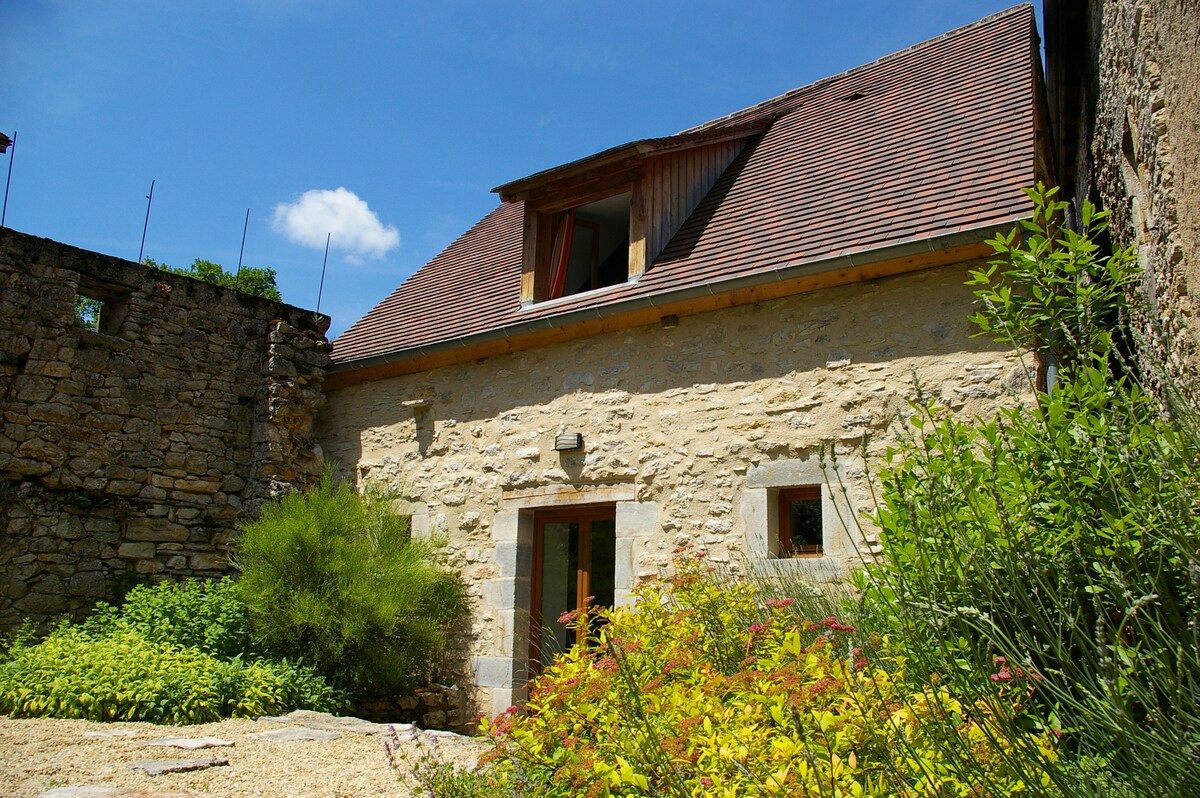 Quercy Stone Gite with Private Garden