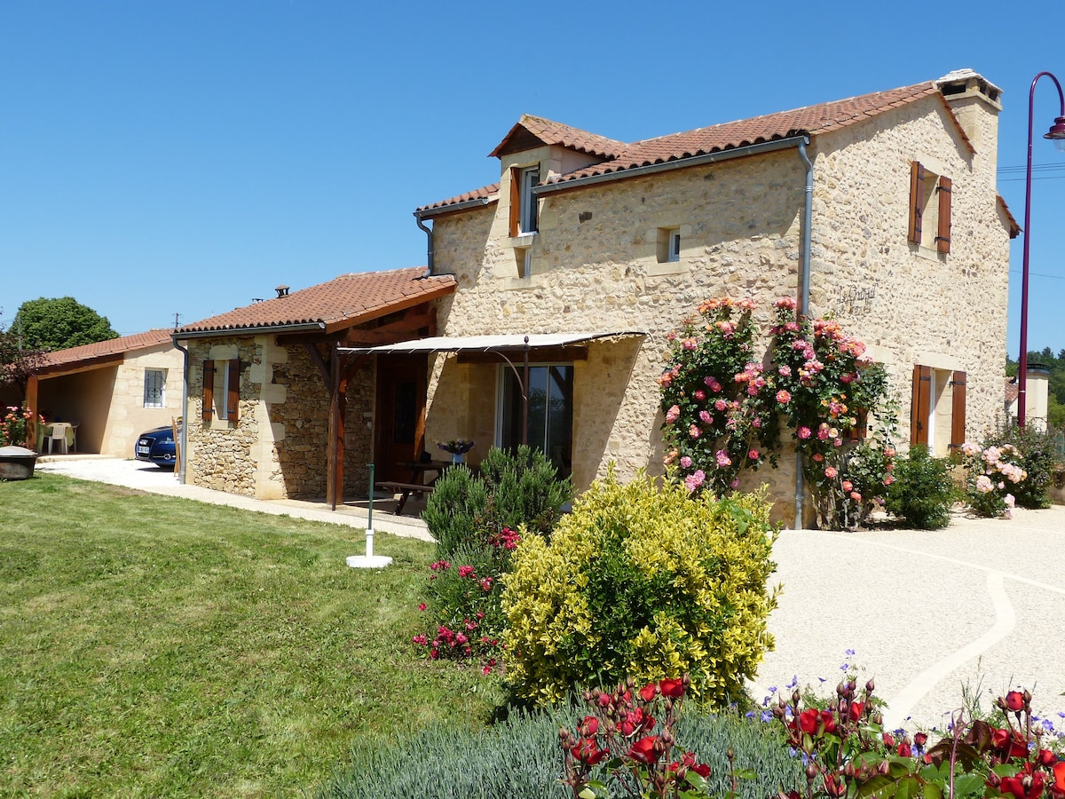 GÎTE PÉRIGORD NOIR  4 personnes - climatisé - 3*