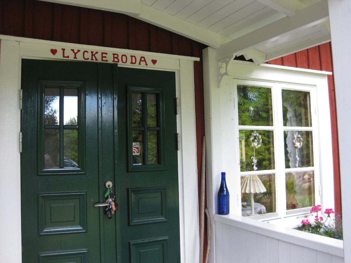 Haus "Lycke boda" mit Sauna, Wlan, Boot, Chicken