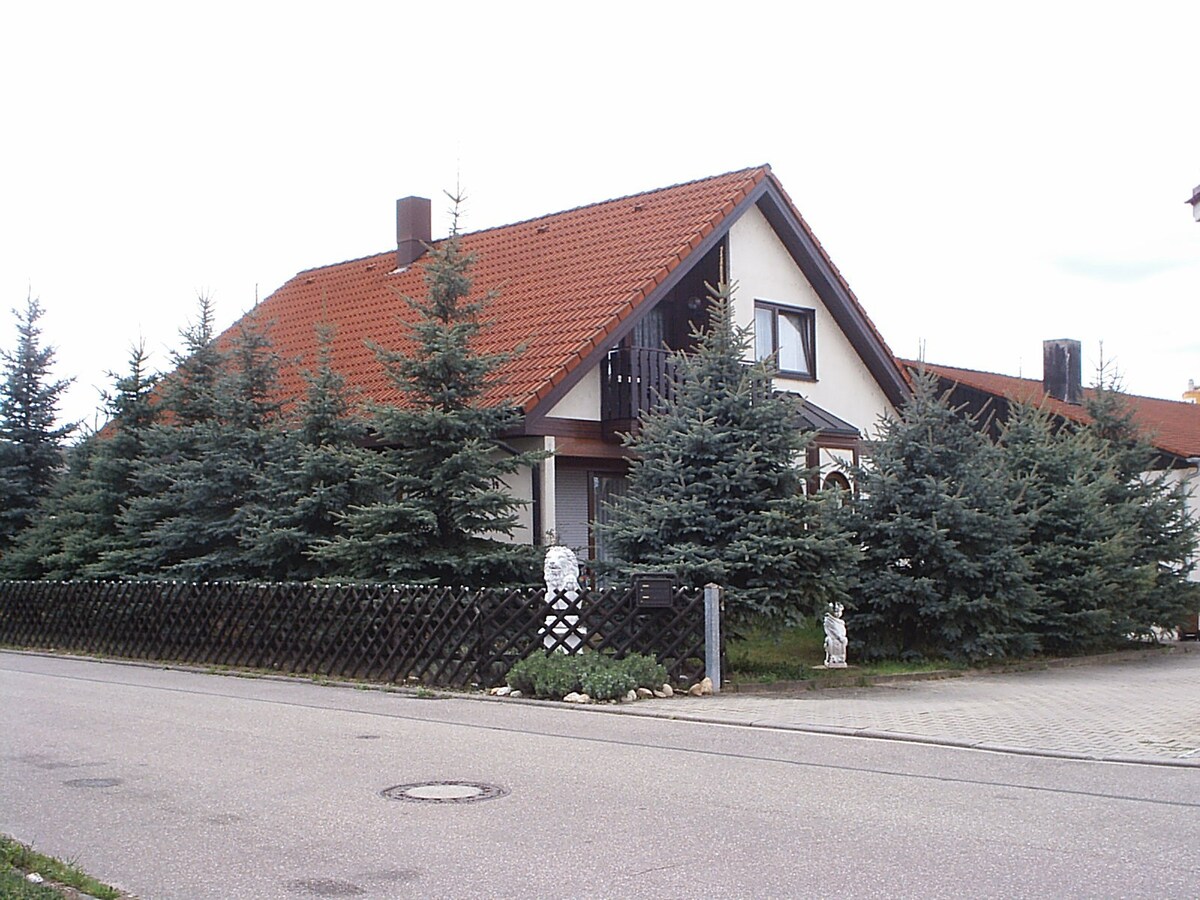 Gästehaus Löwe （ 3号房间）