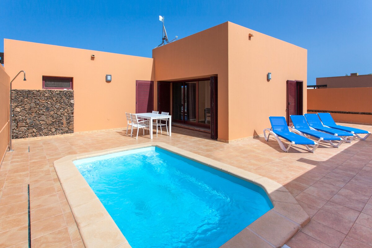 Anahi Homes Corralejo - Villa Brezo 1