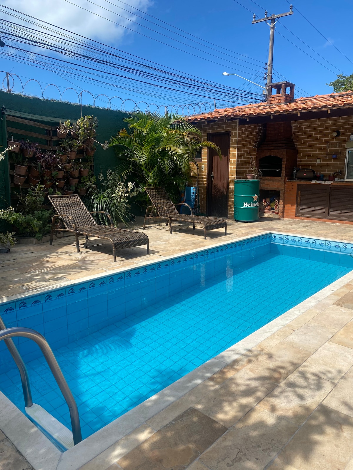 Casa com piscina. ( Cabo Frio)