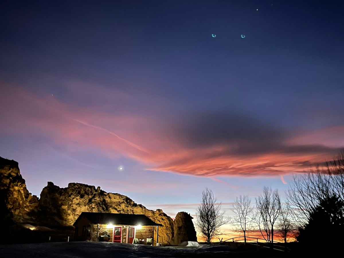 Hat Creek Ranch Bunkhouse