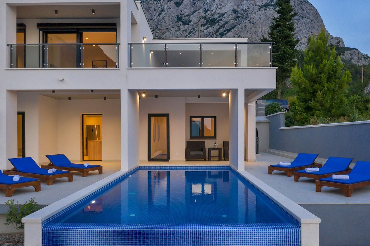 Holiday home E w/ pool Makarska Riviera