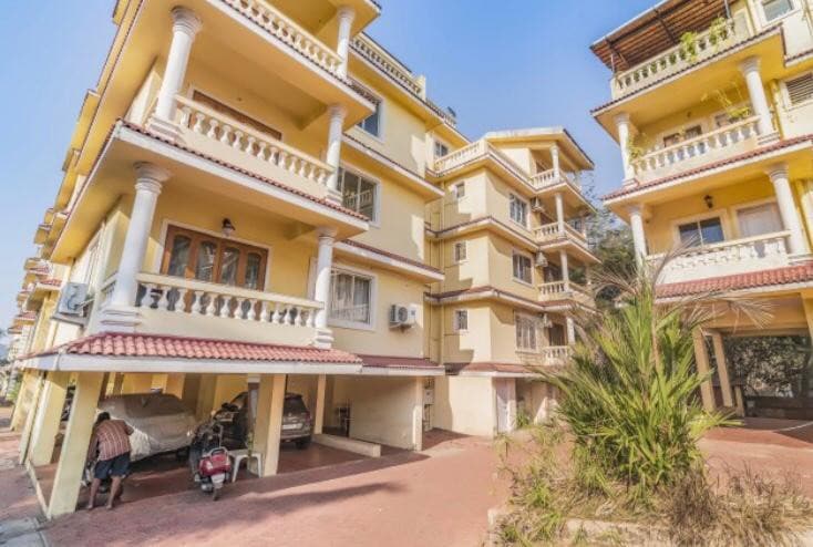 Comfy Poolview Apartment near Calangute North Goa