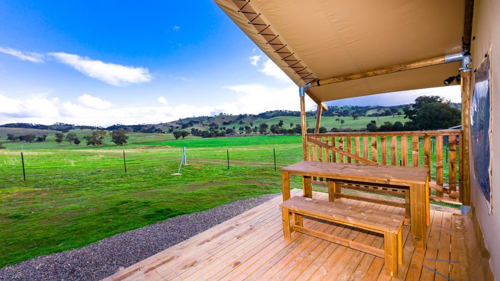 Hillview Farmstay - Glamping Safari Tent （狮子）