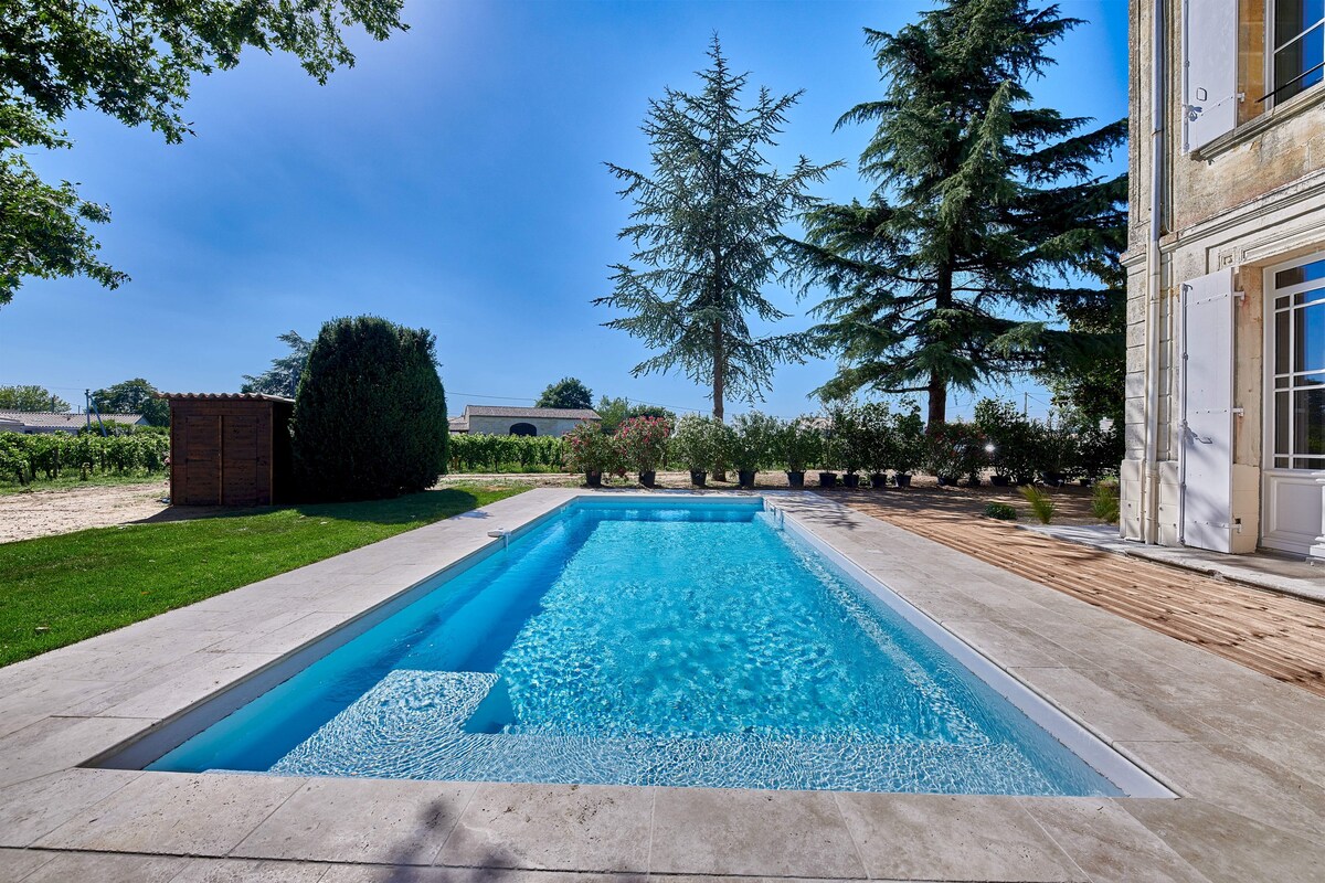 豪华葡萄酒庄园Saint-Emilion Grand Cru ，带私人泳池