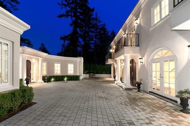 Grand West Vancouver Mansion