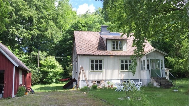 迷人的乡村别墅，位于美丽的林德罗德山（ Linderödsåsen ）