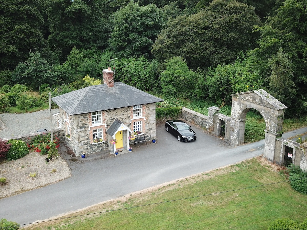 Cloverhill Gate Lodge